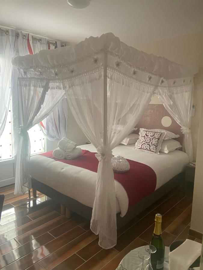 Bed and Breakfast Esprit Etape Saint-Barthélemy-de-Vals Esterno foto