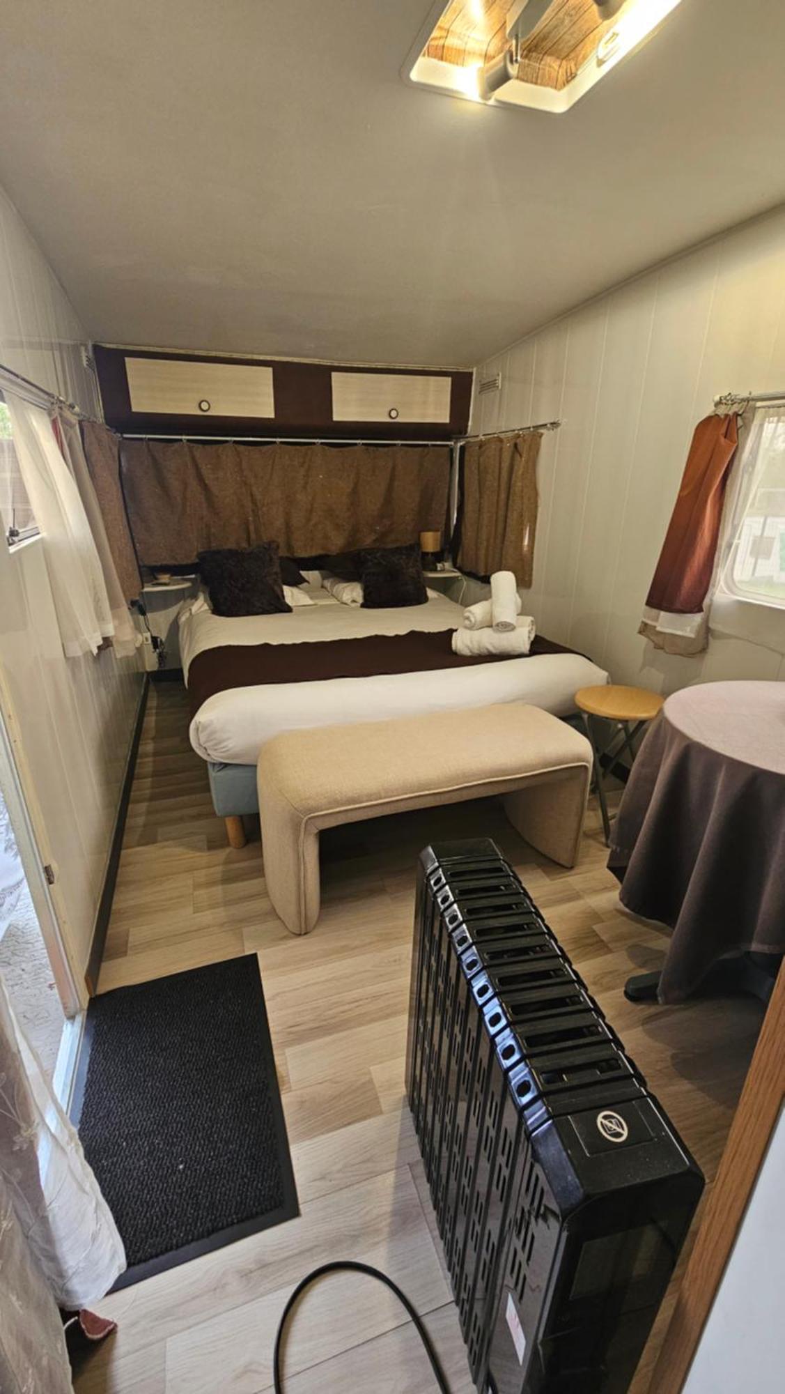 Bed and Breakfast Esprit Etape Saint-Barthélemy-de-Vals Esterno foto